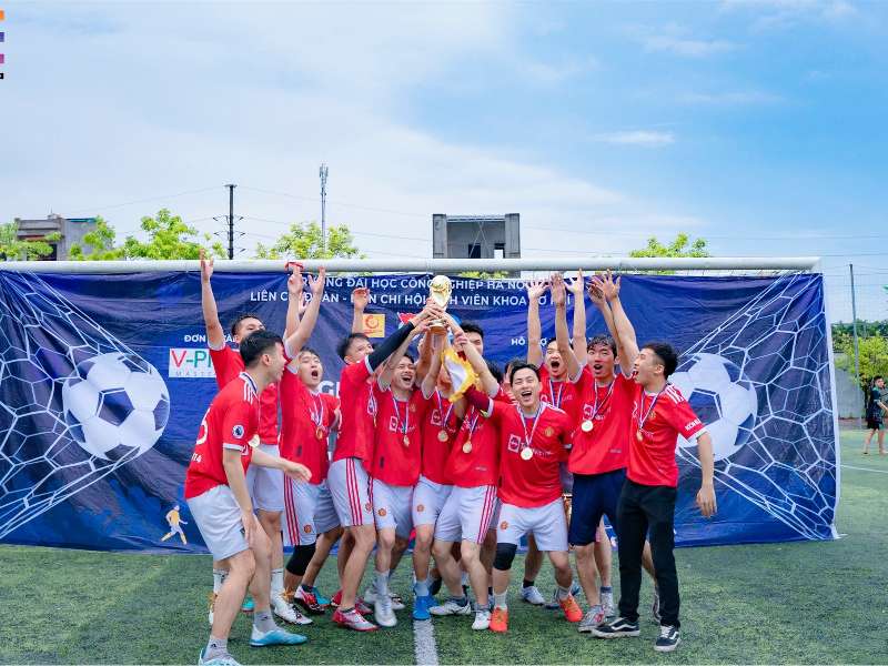 Video ảnh Chung kết bóng đá nam sinh viên Khoa Cơ khí năm 2022