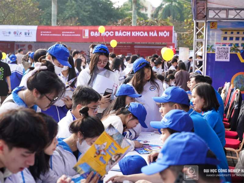 Chương trình tư vấn tuyển sinh - hướng nghiệp năm 2024 tại tỉnh Nghệ An và tỉnh Thanh Hóa