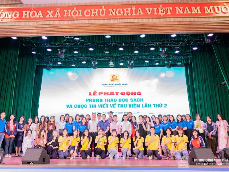 Đại học Công nghiệp Hà Nội tiếp tục tổ chức chương trình “Phát động phong trào đọc sách và cuộc thi viết về thư viện lần thứ 2”