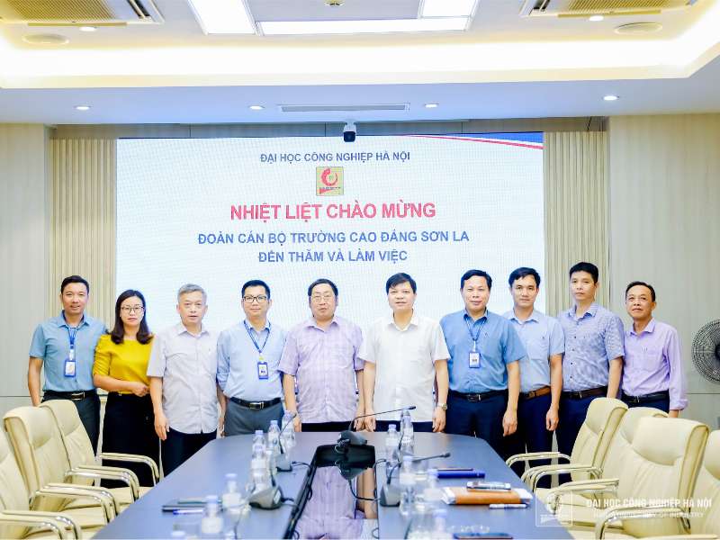 Đại học Công nghiệp Hà Nội tiếp đoàn công tác Trường Cao đẳng Sơn La