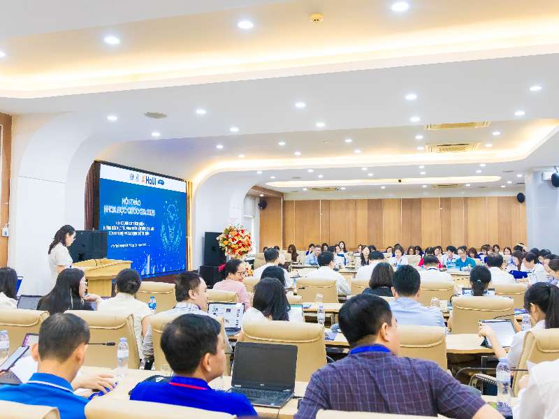 Hội thảo khoa học quốc gia về Quản trị và Tài chính “Kinh doanh có trách nhiệm hướng đến mục tiêu phát triển bền vững