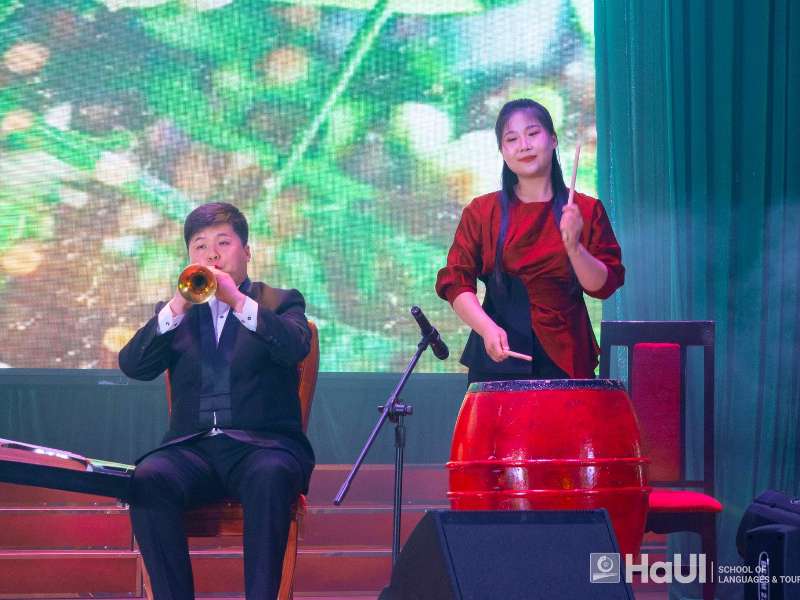 Sôi động chương trình giao lưu nghệ thuật Việt Nam - Trung Quốc