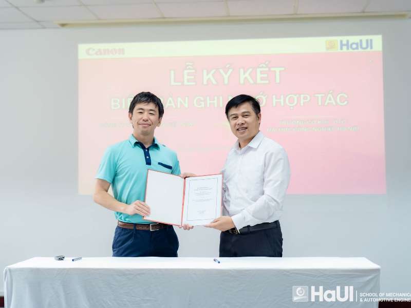 Hợp tác phát triển giữa Trường Cơ khí - Ô tô, Đại học Công nghiệp Hà Nội và Công ty TNHH Canon Việt Nam