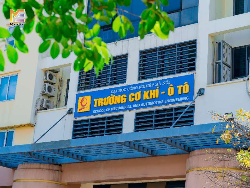 Khám phá Trường Cơ khí - Ô tô qua lăng kính sinh viên: Năng động, hiện đại và hội nhập quốc tế!