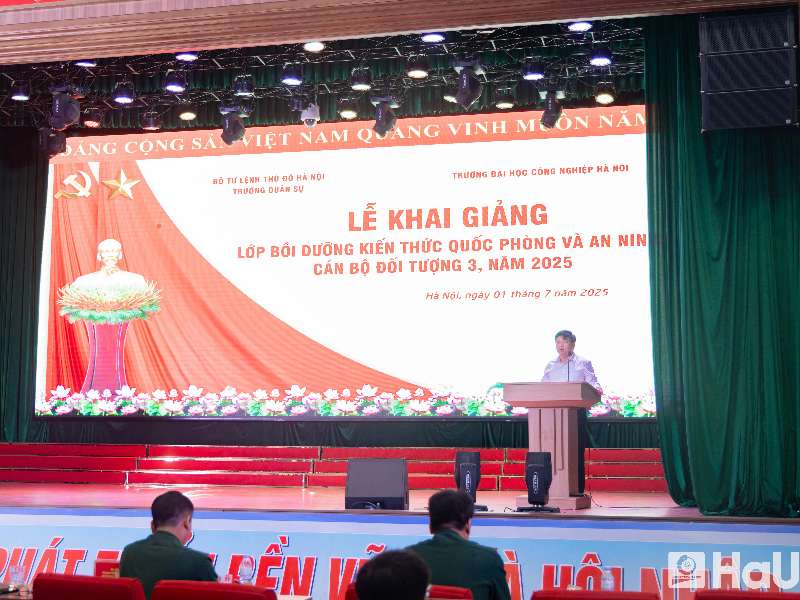 Tổ chức Lễ Khai giảng lớp Bồi dưỡng kiến thức quốc phòng và an ninh đối tượng 3 năm 2025