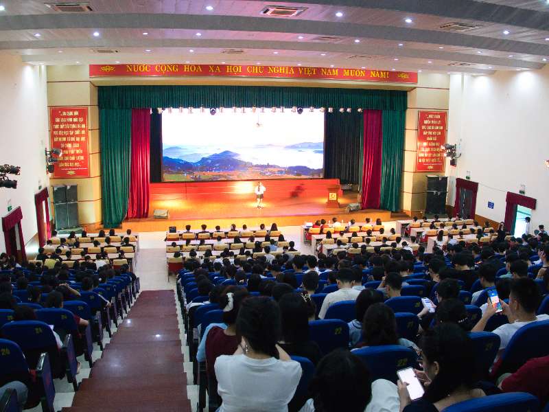 Tọa đàm “Tôi là tôi” - Thấu hiểu bản thân, sống tự tin mỗi ngày