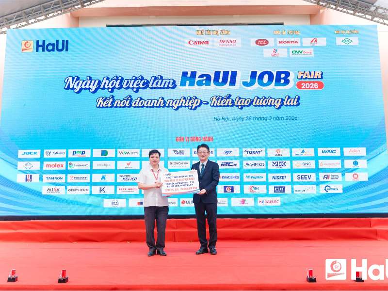 CEO Denso Việt Nam nhắn gửi sinh viên HaUI: Tương lai nằm trong chính tay các bạn