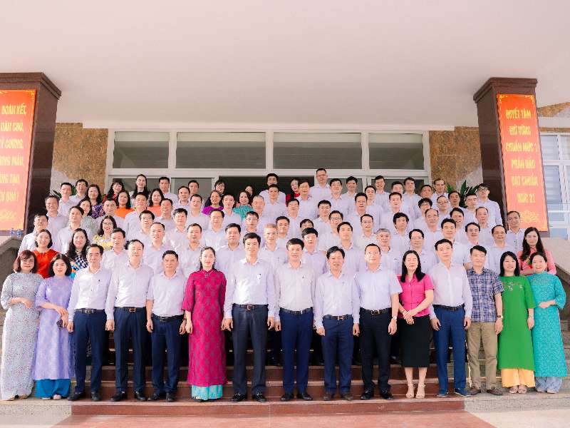 Tổng kết khoá học lớp trung cấp lý luận chính trị hệ không tập trung NKH25-01