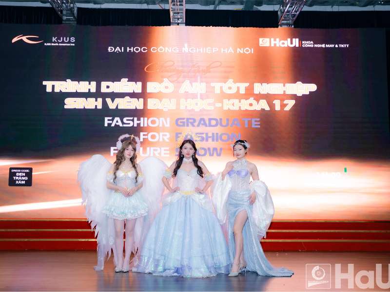 Đồ án cuối cùng, bộ sưu tập đầu tiên: Dấu mốc trưởng thành của sinh viên Khoa Công nghệ May và Thiết kế Thời trang
